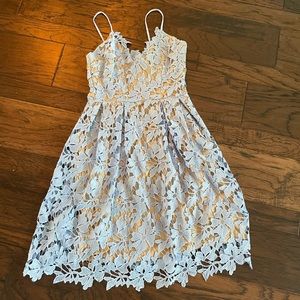 Large Azaelea lace dress